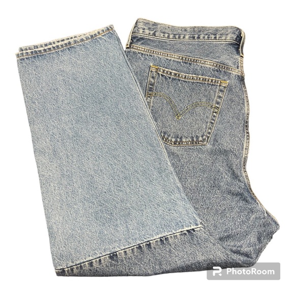 Levi's Women's 501 Pieced Jeans Med Wash Rigid Denim High-Rise Straight 24W - Picture 6 of 10